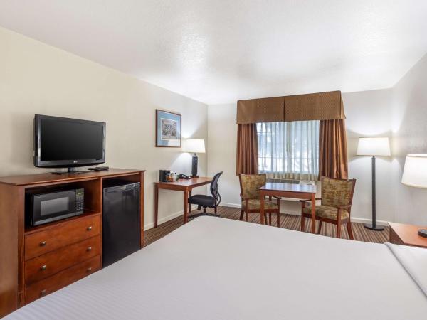 Best Western Capital City Inn : photo 1 de la chambre chambre lit king-size