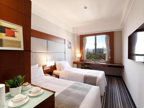 B P International : photo 1 de la chambre chambre lits jumeaux - vue sur port et parc