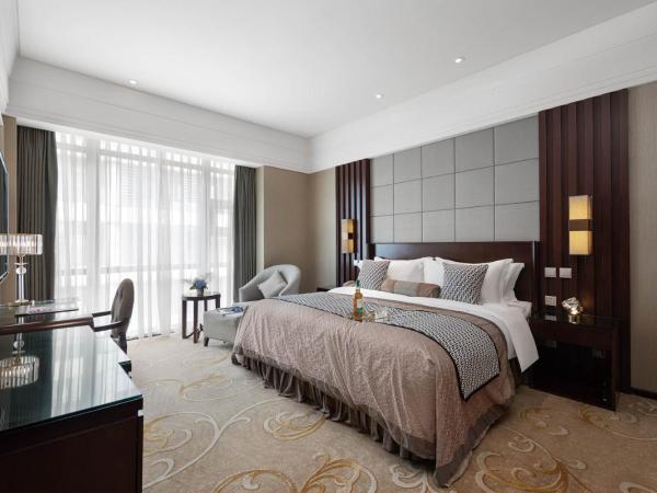 Grand Scent Hotel : photo 9 de la chambre suite deluxe avec lit king-size