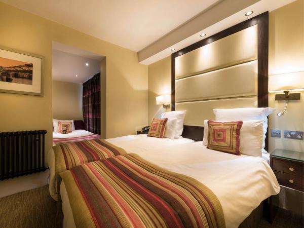 Grand Royale Hyde Park : photo 1 de la chambre chambre triple deluxe