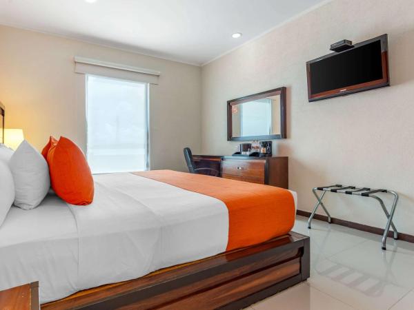 Comfort Inn Cancún Aeropuerto : photo 2 de la chambre chambre lit king-size standard - non-fumeurs