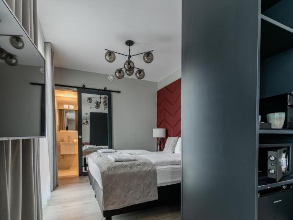 Midtown Hotel : photo 8 de la chambre chambre double avec balcon