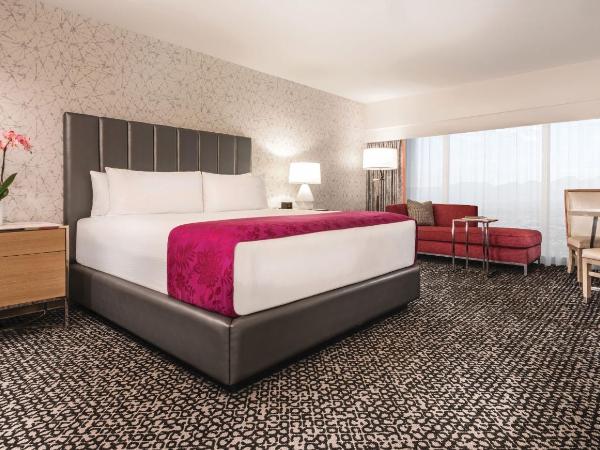 Flamingo Las Vegas Hotel & Casino : photo 4 de la chambre suite junior lit king-size flamingo - non-fumeurs