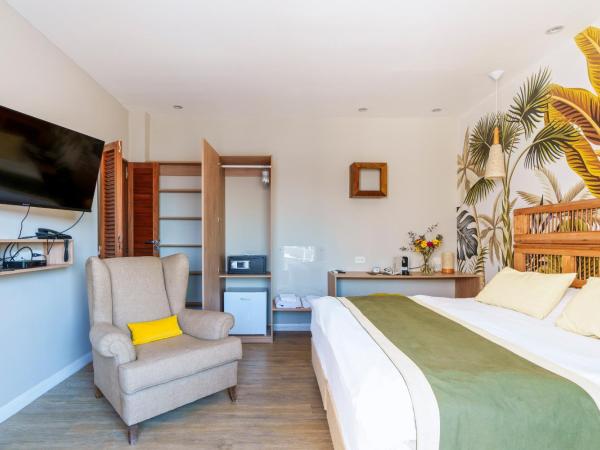 Rendez Vous Hotel Buenos Aires : photo 1 de la chambre chambre double avec balcon