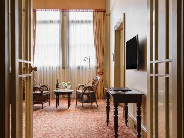 Hadley's Orient Hotel : photo 2 de la chambre victorian suite + book parking for only $5