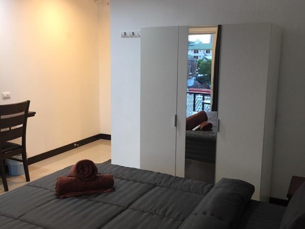 Smart Place Pattaya : photo 3 de la chambre chambre double avec balcon
