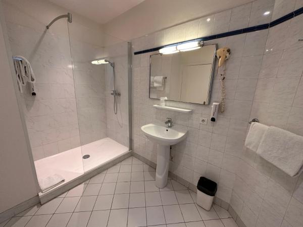 Hotel Richmond Gare du Nord : photo 3 de la chambre chambre familiale