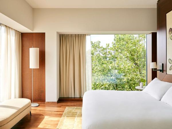 Park Hyatt Zurich - City Center Luxury : photo 6 de la chambre suite d'angle