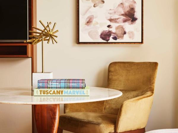 Park Hyatt Zurich - City Center Luxury : photo 1 de la chambre chambre lit king-size - Étage supérieur