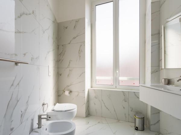 Golden Suites by Dimorra : photo 10 de la chambre chambre double avec salle de bains privative