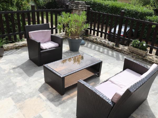 Les Charmes de Sarlat - Chambres d'Hotes : photo 8 de la chambre chambre double avec terrasse