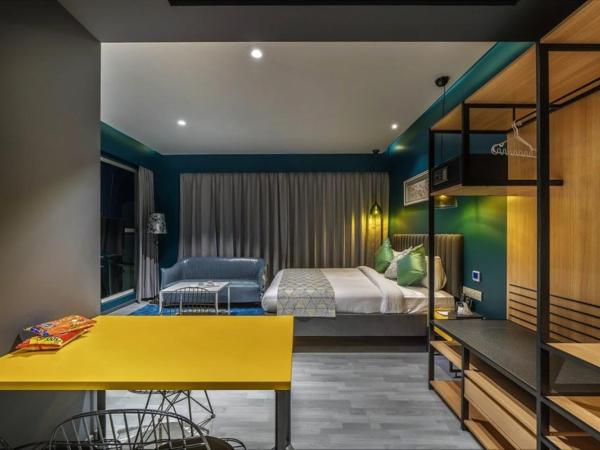 Hotel B plus L : photo 5 de la chambre studio avec vue sur jardin