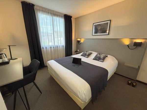 Hôtel Le Valois, Cognac Centre : photo 9 de la chambre chambre lit queen-size