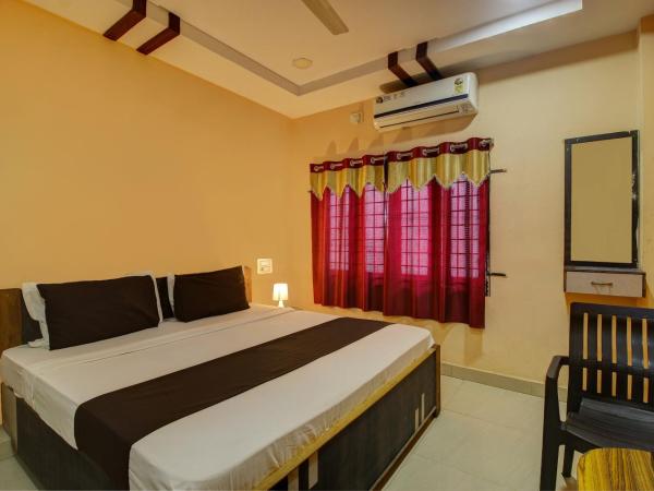 OYO SRI SAI BALAJI GRAND LODGE INN : photo 1 de la chambre chambre triple classique