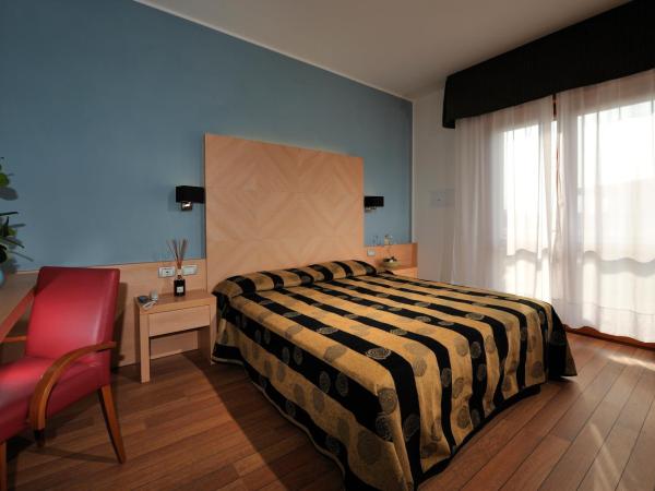 Hotel Eden : photo 1 de la chambre chambre familiale supérieure