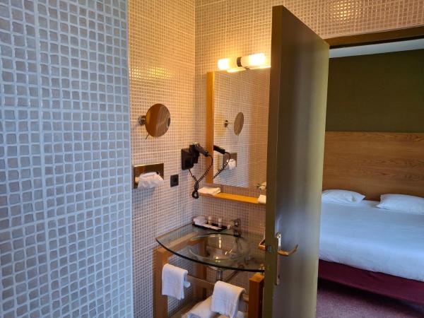Hôtel Tour Maje : photo 2 de la chambre chambre double confort