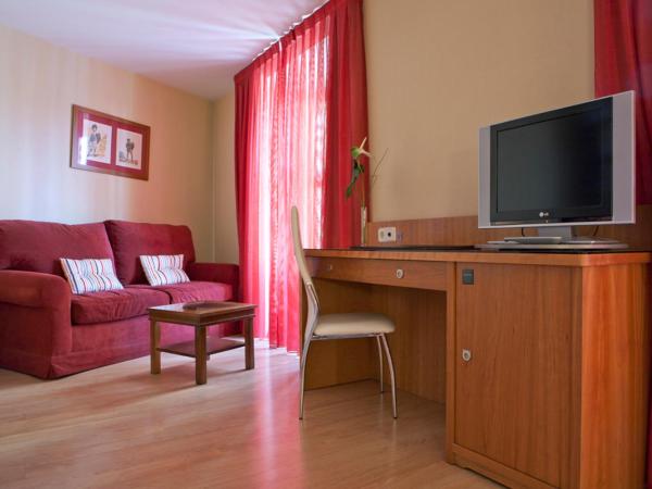 Ateneo Puerta del Sol : photo 1 de la chambre chambre triple