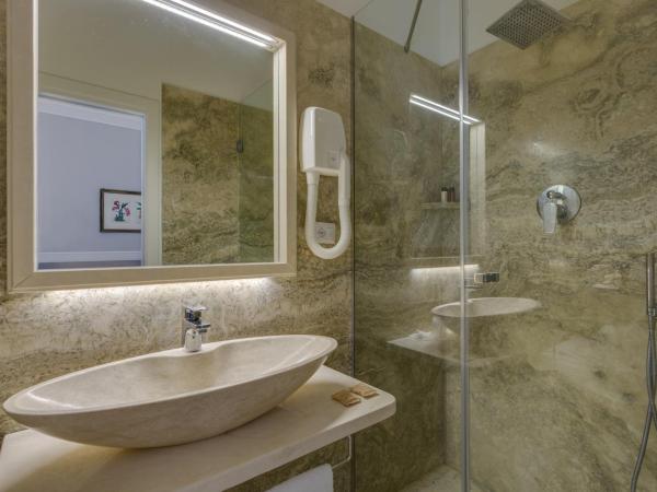 Albergo Chiusarelli : photo 4 de la chambre chambre quadruple