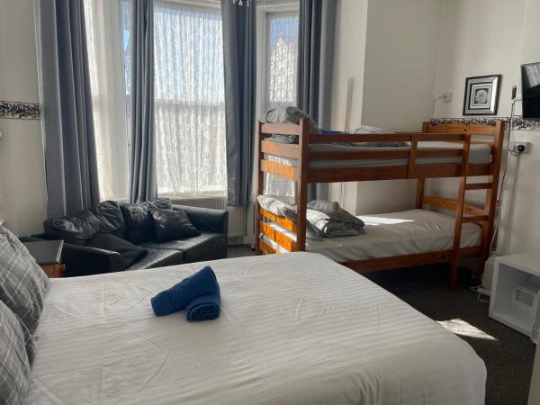 The Shepperton : photo 4 de la chambre chambre familiale (2 adultes et 2 enfants)