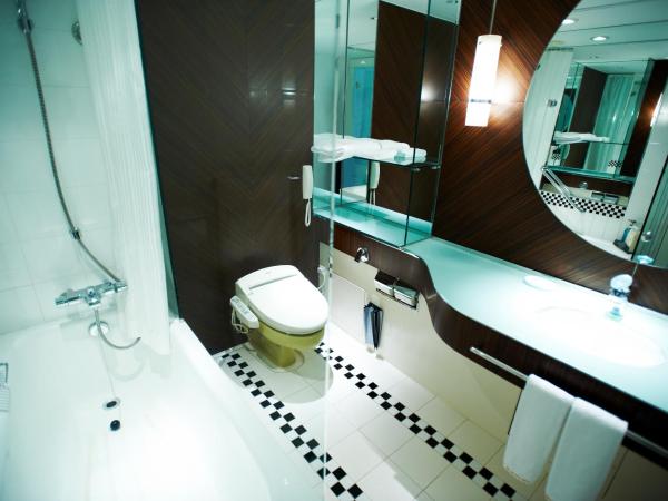 Kobe Portopia Hotel : photo 6 de la chambre chambre lits jumeaux du milieu du siècle - bâtiment principal - non-fumeurs