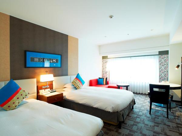 Kobe Portopia Hotel : photo 5 de la chambre chambre lits jumeaux du milieu du siècle - bâtiment principal - non-fumeurs