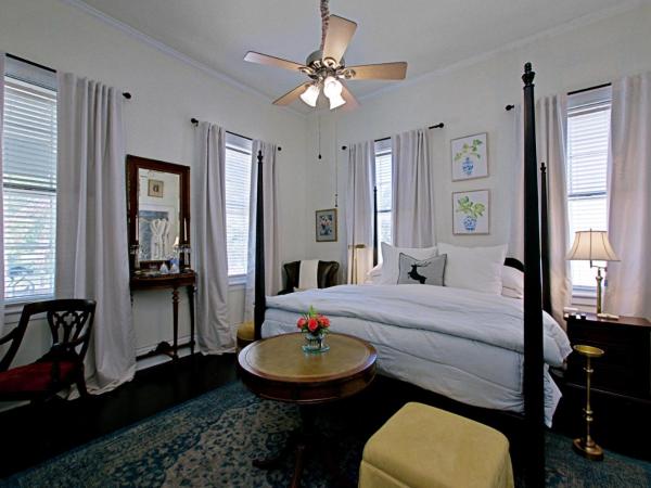 Chesnut Cottage Inn Bed & Breakfast : photo 1 de la chambre chambre lit king-size deluxe