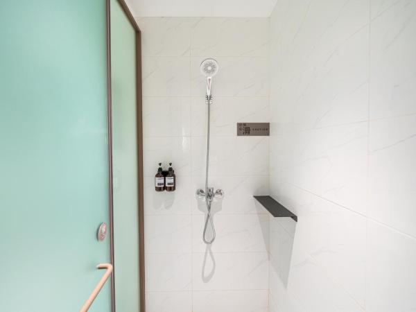 Denpa Inn - Shanghai Hongqiao Jinhui Road Branch : photo 8 de la chambre chambre lits jumeaux deluxe