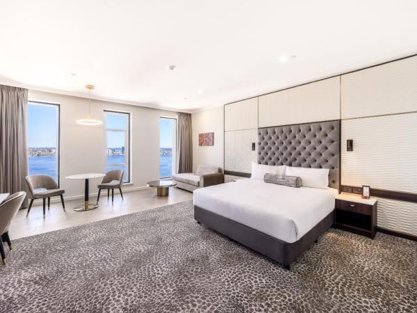 Duxton Hotel Perth : photo 1 de la chambre chambre lit king-size club - vue sur rivière