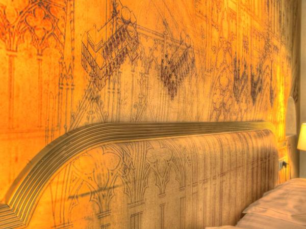 Hotel Cathédrale : photo 7 de la chambre chambre double cosy