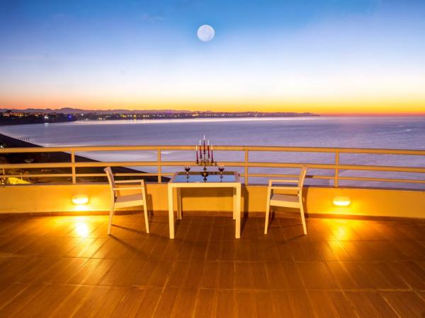 The Corner Park Hotel : photo 5 de la chambre suite en duplex - vue panoramique sur mer