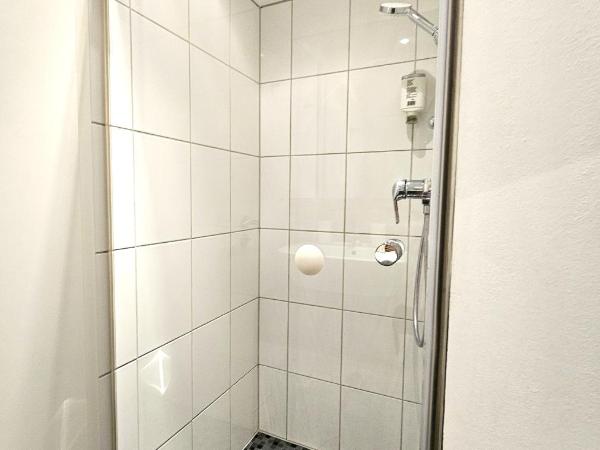 Airport Messe Hotel : photo 6 de la chambre chambre double standard