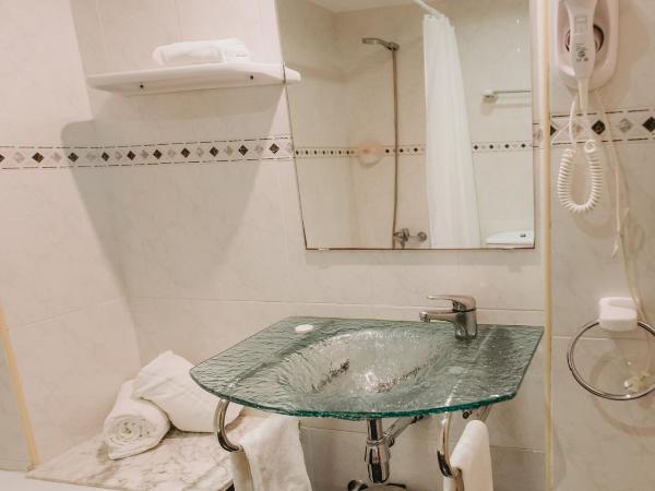 Marina Tossa : photo 5 de la chambre chambre double supérieure