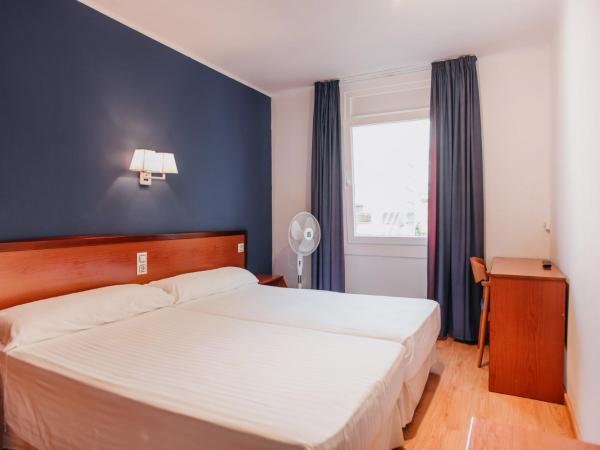 Marina Tossa : photo 2 de la chambre chambre lits jumeaux