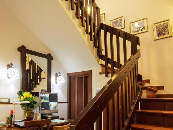 B&B Le Saline : photo 9 de la chambre chambre quadruple avec salle de bains