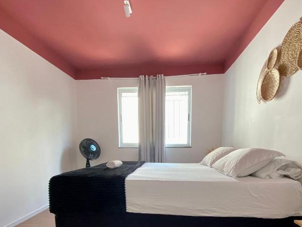 Pousada Santiago Morumbi : photo 4 de la chambre chambre quadruple avec salle de bains