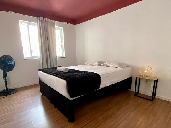 Pousada Santiago Morumbi : photo 7 de la chambre chambre quadruple avec salle de bains