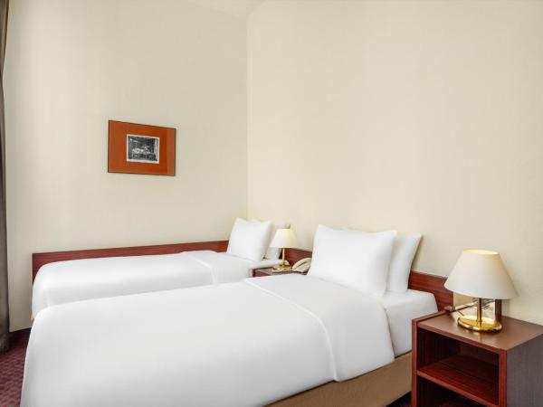 Danubius Hotel Hungaria City Center : photo 3 de la chambre chambre lits jumeaux