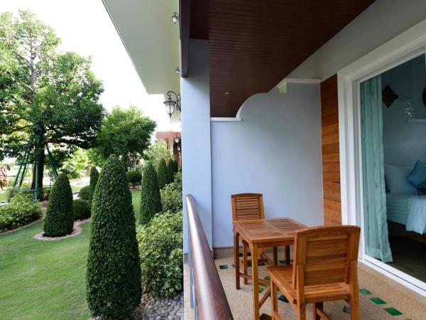 Princess River Kwai Hotel : photo 2 de la chambre chambre lits jumeaux deluxe