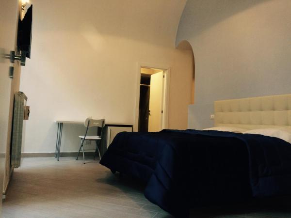 Base Napoli Mergellina : photo 9 de la chambre chambre familiale standard
