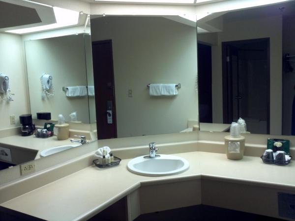 Hawthorn Suites by Wyndham Albuquerque : photo 4 de la chambre chambre lit queen-size accessible aux personnes à mobilité réduite – non-fumeurs