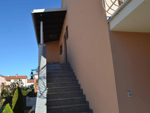 Apartment Kuftic - Relax Zone - Quiet Street : photo 4 de la chambre appartement avec balcon