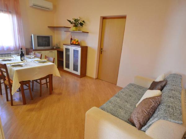 Apartment Kuftic - Relax Zone - Quiet Street : photo 7 de la chambre appartement avec balcon