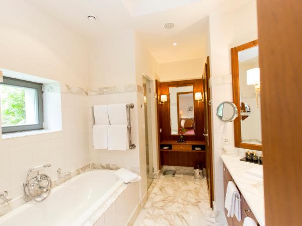 Hotel Schloss Mönchstein : photo 8 de la chambre suite junior