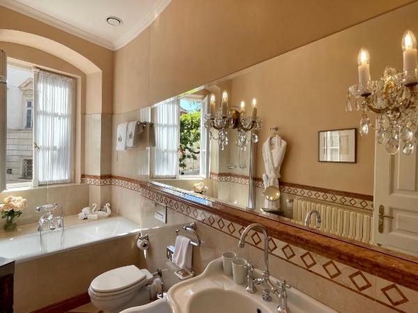 Alchymist Prague Castle Suites : photo 5 de la chambre chambre quadruple de luxe