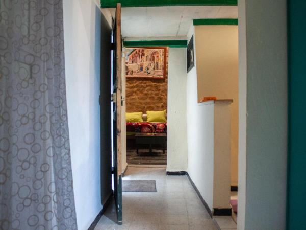 Dar kenza Tunis : photo 6 de la chambre studio avec mezzanine