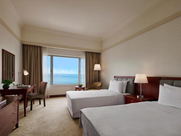 Gurney Bay Hotel, A Parkroyal Partner Hotel : photo 1 de la chambre deluxe twin room (sea view)