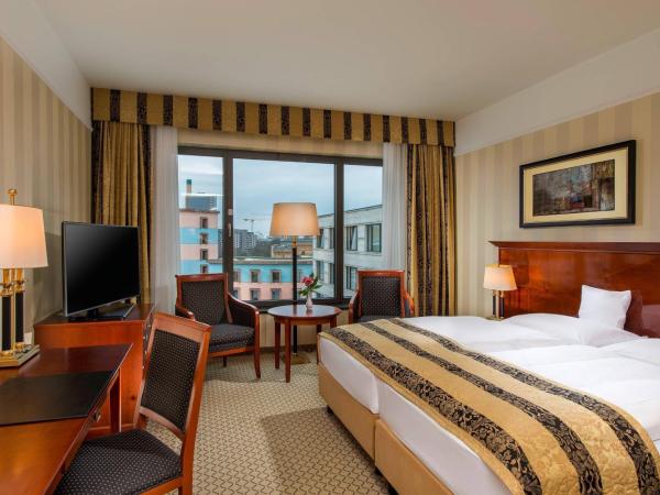 JW Marriott Hotel Berlin : photo 3 de la chambre suite supérieure 1 chambre avec 1 lit king-size