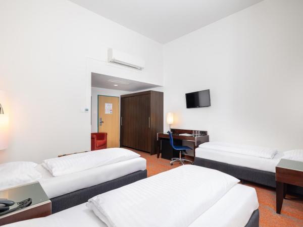 City Hotel Matyas : photo 2 de la chambre chambre triple