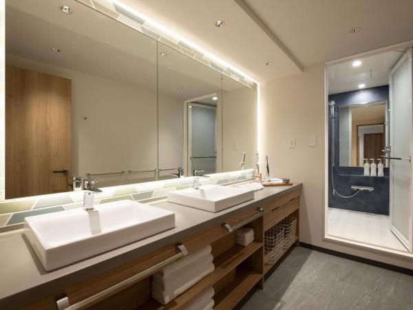 Art Hotel Osaka Bay Tower : photo 3 de la chambre executive quadruple room with bay view