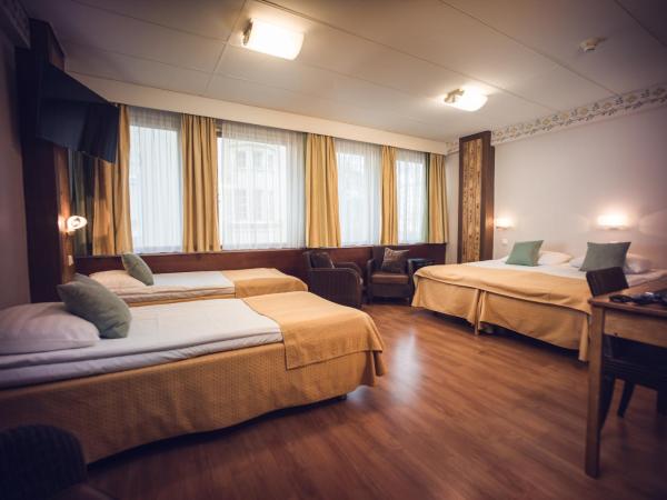Hotel Arthur : photo 5 de la chambre chambre quadruple